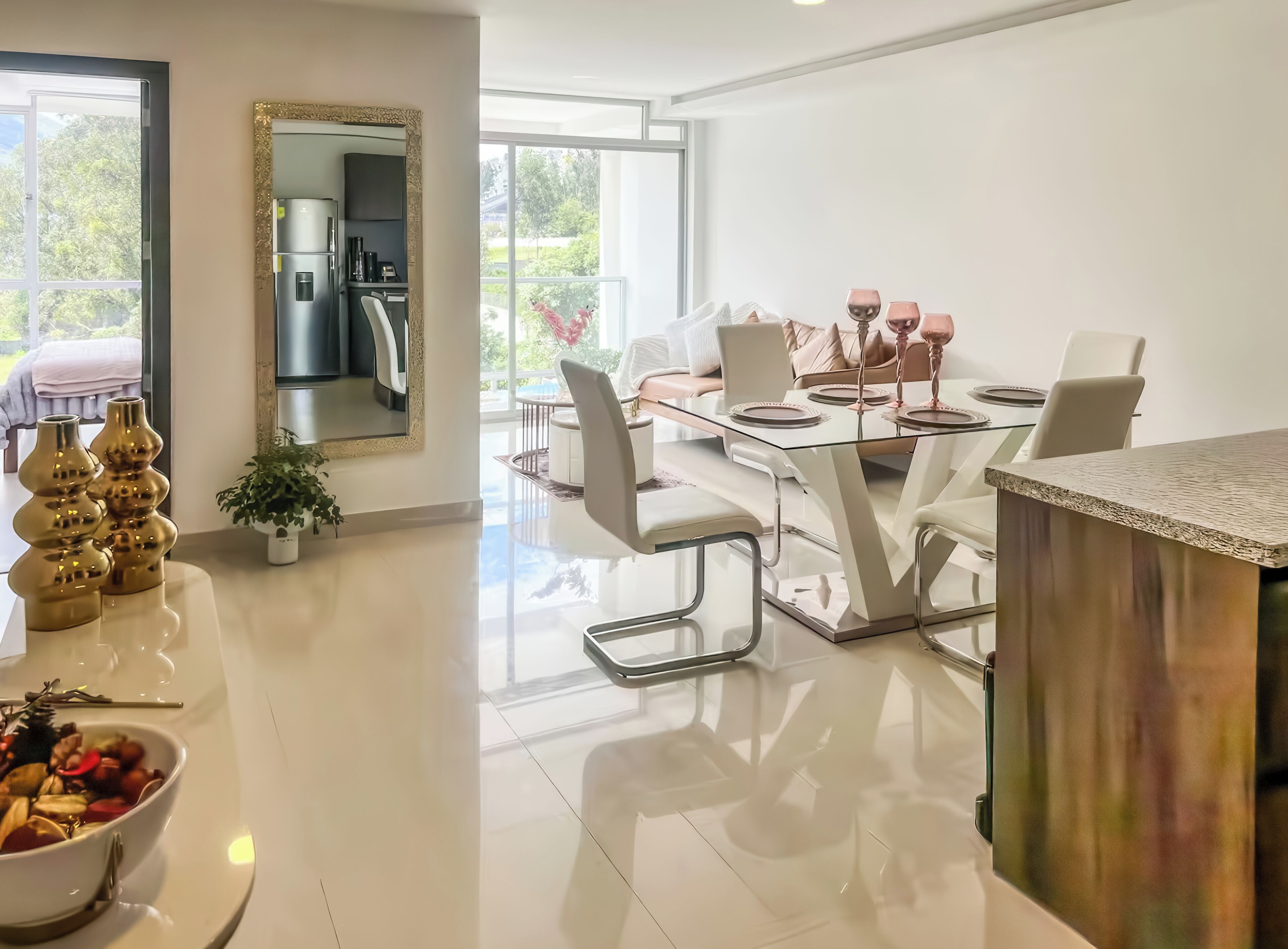 Apartamento, vistas a la ciudad | Restauración