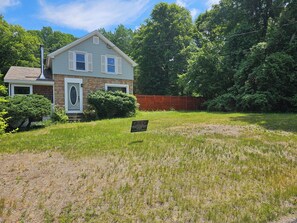 Exterior - 3-bedroom house in SGF with AC Between beautiful Saratoga and lake George (south glens falls)