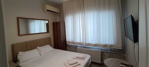 Standard Room, Balcony, Garden View | Free WiFi - Hayal Butik Otel (İstanbul)