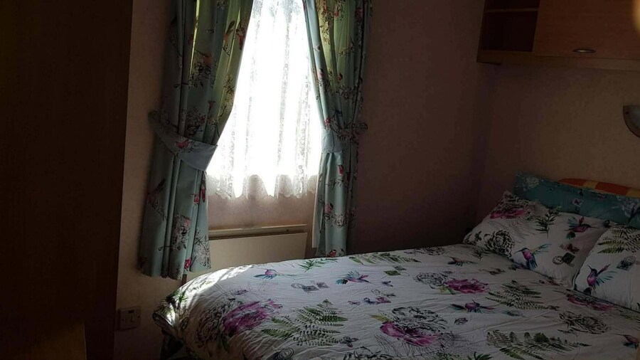 Mobile Homes Magheroarty Sleeps 5/6 With Garden