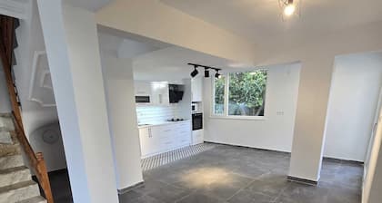 Villa Olinda - 4 Bed Villa with 200m2 garden!