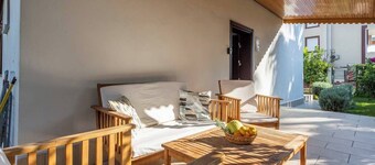 Villa Esma - 3 Bed with private garden