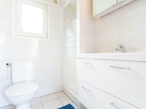 House | Bathroom - Holiday Home in Noordwijk With Terrace (Noordwijk)