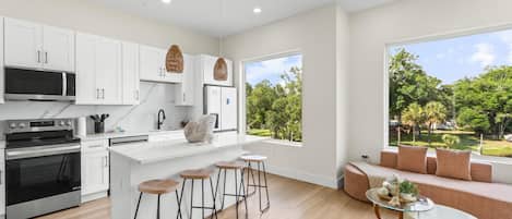 Studio (3 Bedrooms) | Property amenity