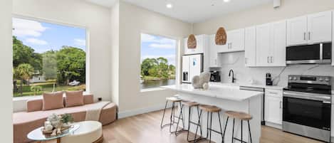 Studio (3 Bedrooms) | Property amenity