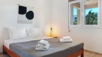 Comfort Apartment | Iron/ironing board, free WiFi
