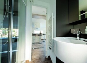 House | Bathroom - Panorama Cottage 4 (Olburgen)
