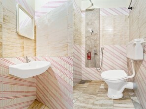 House | Bathroom - Premium Plaza Delux (Kanayannur)