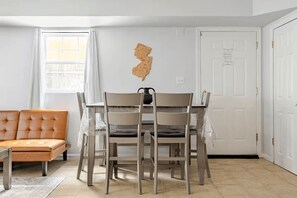 Dining - Spacious Open-Concept Studio Near EWR, NYC & NYNJ Stadium (Irvington)