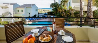 Meia Praia Beach Golf Perfect for Families Ent