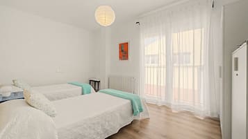 2 slaapkamers, een strijkplank/strijkijzer, wifi, beddengoed