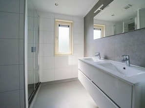 Ferienhaus | Badezimmer