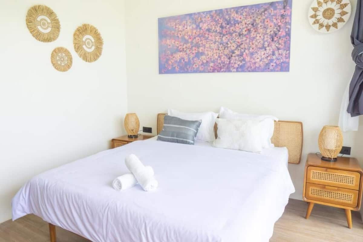 Luxury-Villa, 2 Schlafzimmer, Balkon, Poolblick | Kostenloses WLAN
