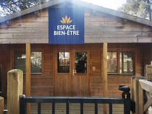 Exterior - Vrbo Property (Lit-et-Mixe)