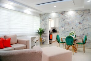 Smart TV - Spacious 3-bedroom apartment in charming Santiago de los Caballeros with AC (Santiago de los Caballeros)
