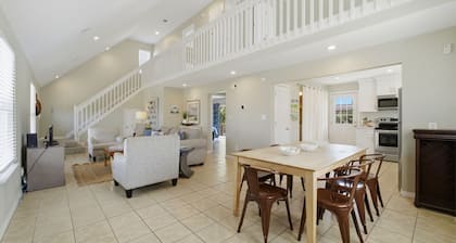 My Blue Heaven Beach House on Pensacola Beach w 3 bed 2 bath and 2 level balcony