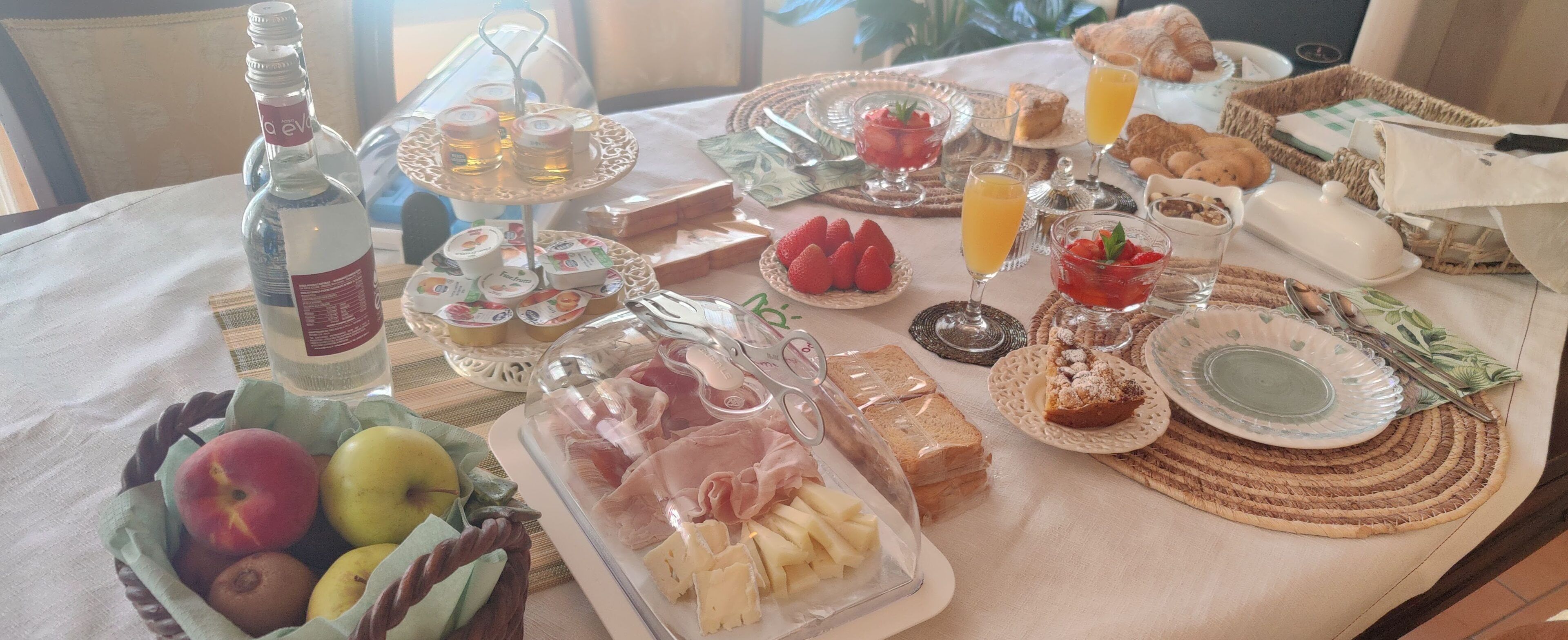 Breakfast meal