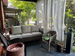 Terrace/patio - Spacious Victorian Suite • Walk to World Cup
Pet friendly. (Toronto)