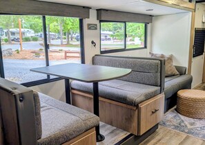 Interior - Cozy riverside camper in peaceful Townsend with AC (Townsend)