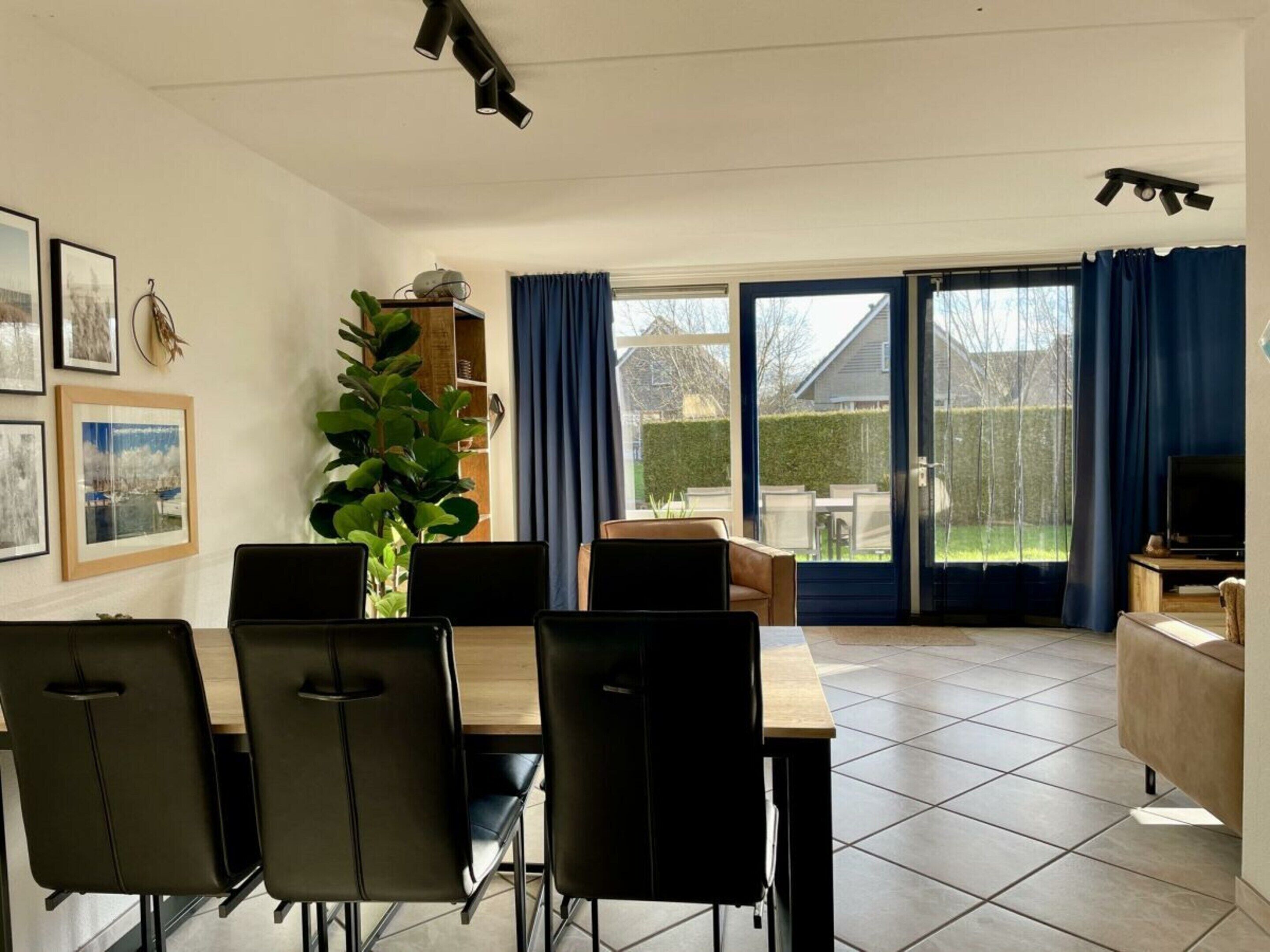 House | Dining