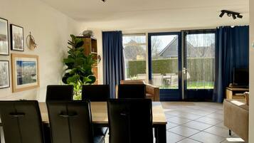 House | Dining