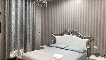 In-room safe, desk, blackout drapes, WiFi (free)