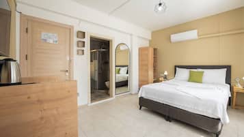 Iron/ironing board (on request), WiFi (free)