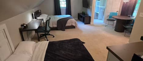 1 bedroom, iron/ironing board, internet, bed sheets