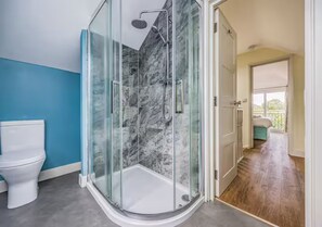 Bathroom - Gorgeous Bosham Family Home - Pass the Keys (Bosham)