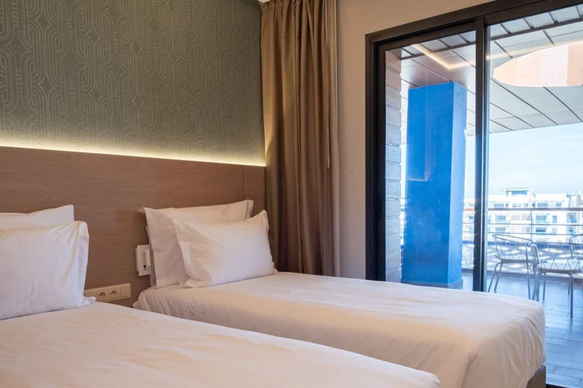 Superior Apartment, 2 Bedrooms | WiFi (free), bed sheets