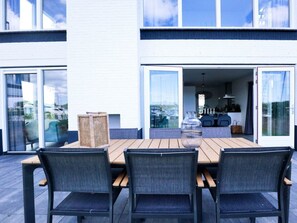 Outdoor dining - Villa Meerzicht 10 (Nijkerk)