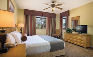 2 bedrooms, iron/ironing board, WiFi, bed sheets - 1-bedroom condo in Sedona Arizona (Lake Buena Vista)