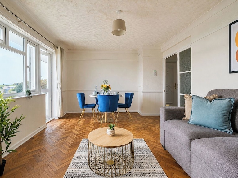 Sea View Opposite The Beach W/ Wifi & Free Parking - Boscombe