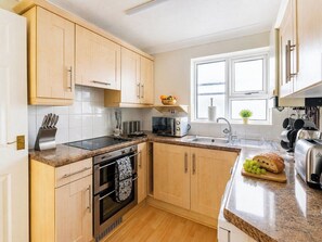 Private kitchen - Amazing Sea View near the Beach with Free Parking (Bournemouth)