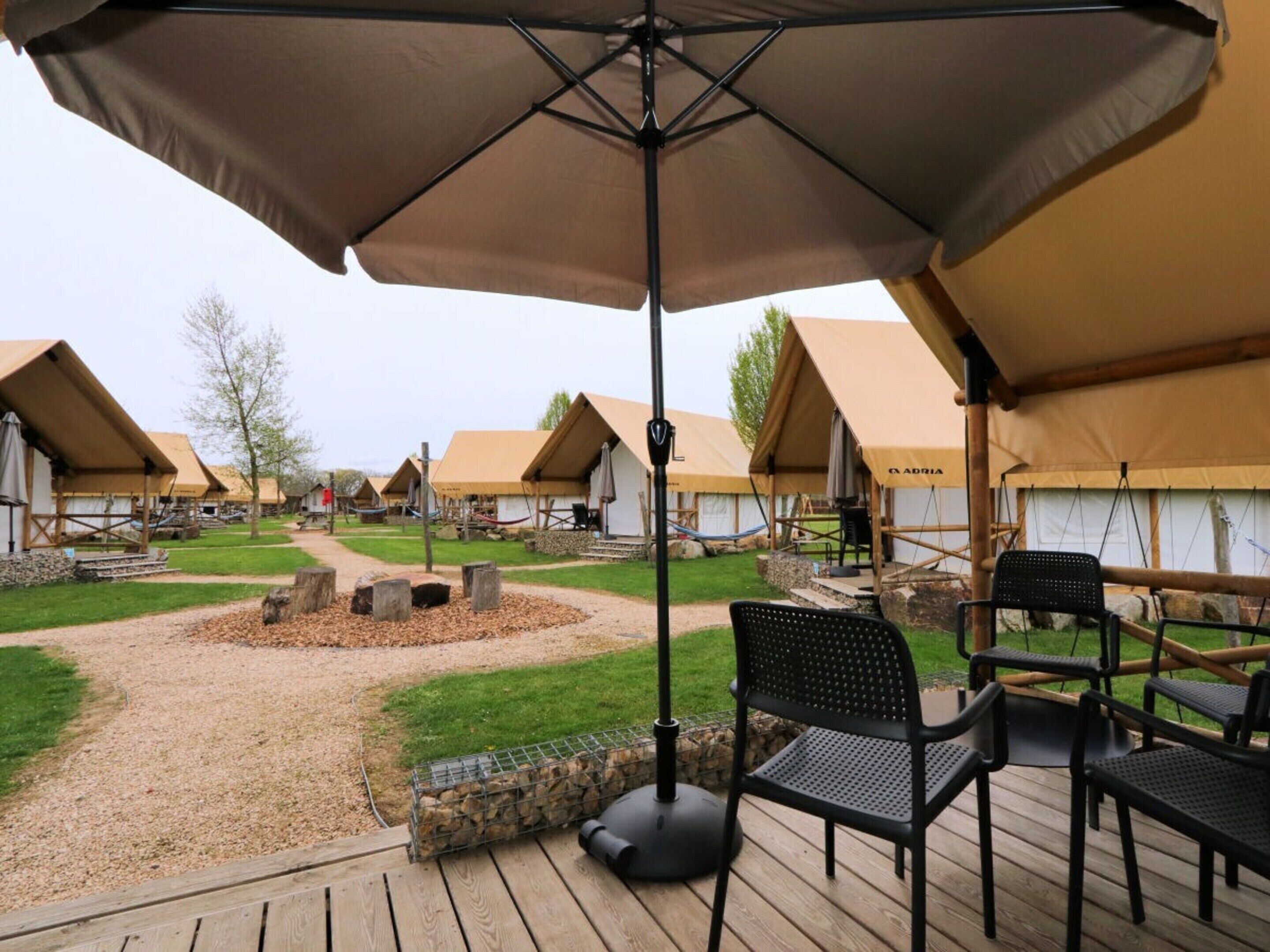 House | Outdoor dining