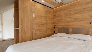 House | 2 bedrooms, individually furnished