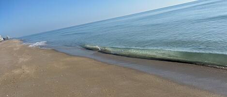 Camastros y toallas de playa