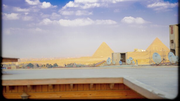 Property grounds - Spacious 2-bedroom apartment with Rooftop between GEM and Giza Pyramids (Giza Governorate)