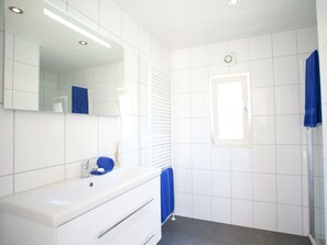 Ferienhaus | Badezimmer