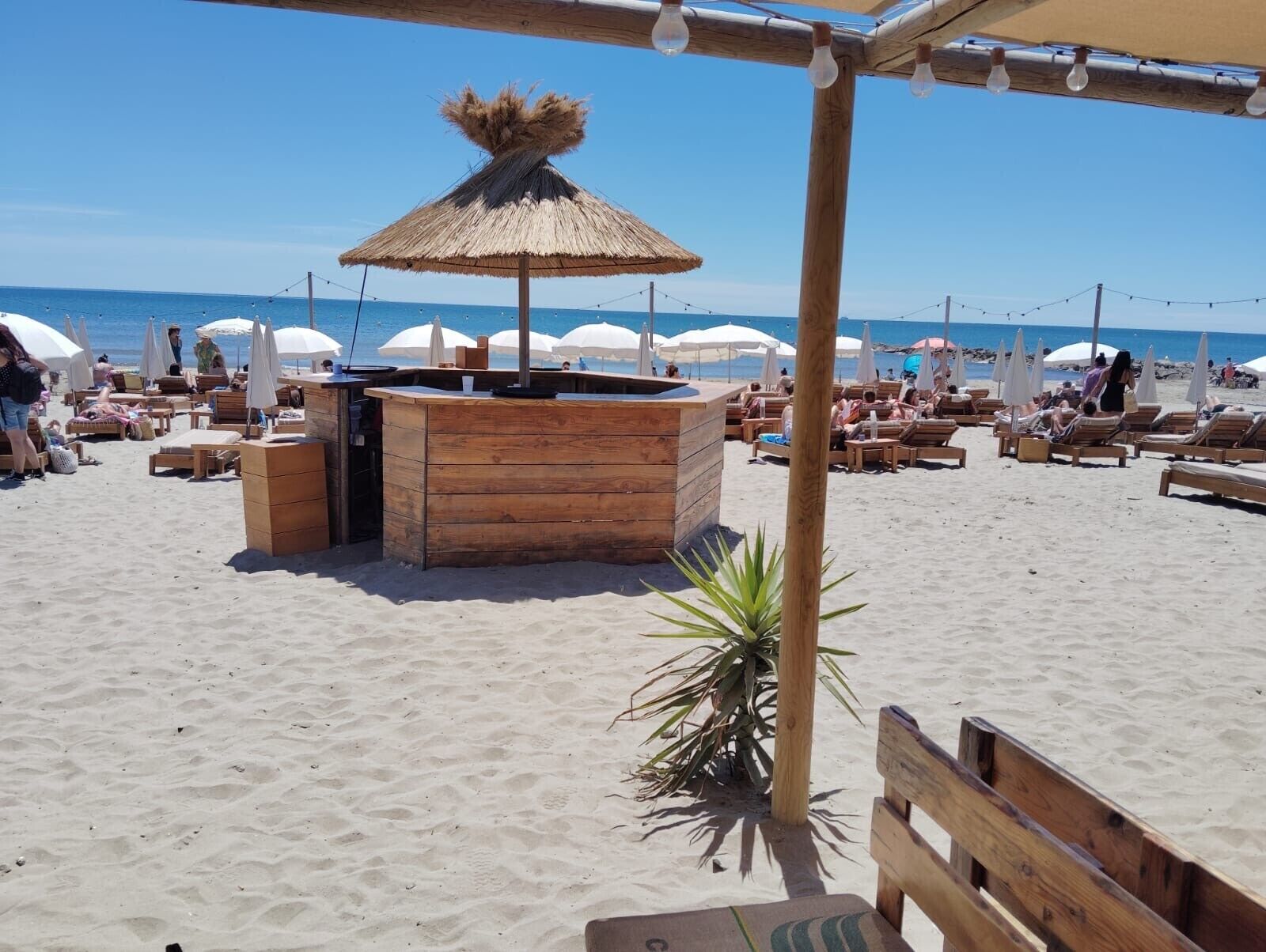Una spiaggia nelle vicinanze