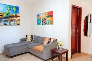 Apartament, 2 dormitoris, balcó | Sala d'estar