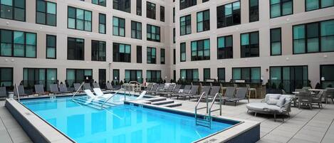 Outdoor pool, a heated pool