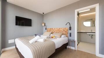 Penthouse, balkon, uitzicht op zee | Een kluis op de kamer, gratis wifi, rolstoeltoegankelijk
