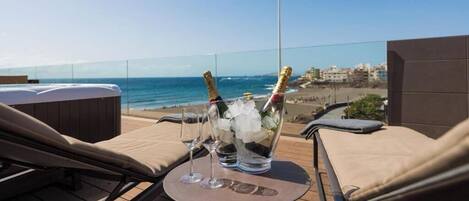 Penthouse, Balkon, Meerblick | Terrasse/Patio