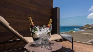 Penthouse, balkon, uitzicht op zee | Terrein van de accommodatie