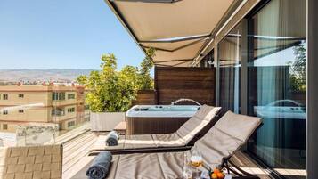 Penthouse, Balkon, Meerblick | Außen-Whirlpool