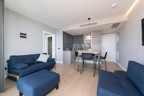 Penthouse - balkong - havsutsikt | Vardagsrum