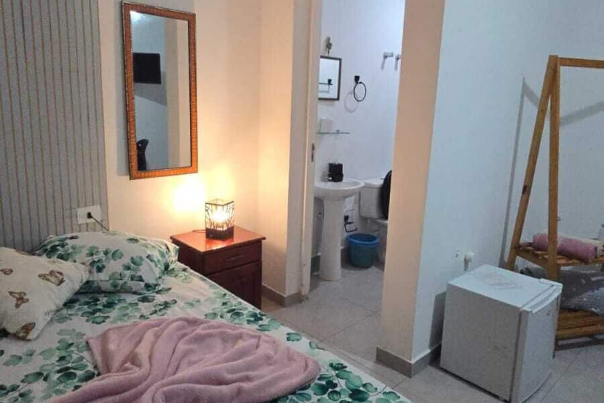 Kamar Twin Klasik, beranda, pemandangan halaman