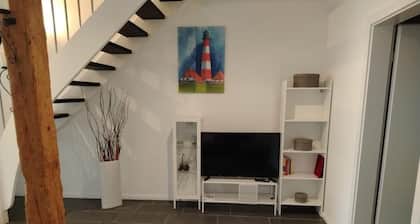 NEU! Ferienhaus am Kanal