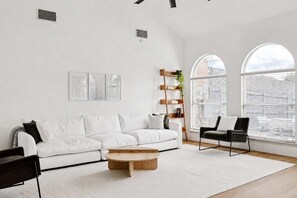 TV, fireplace, offices